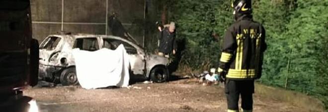 Carbonizzato in auto, il 13enne: «Scherzo con i rotoloni incendiati» Carbonizzato in auto, il 13enne: «Scherzo con i rotoloni incendiati»