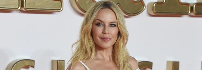 Auguri a Kylie Minogue, la dive australiana compie 50 anni