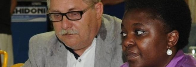 Cecile Kyenge, il marito si candida per la Lega: «Libero di farlo, ma io divorzio» Cecile Kyenge, il marito si candida per la Lega: «Libero di farlo, ma io divorzio»