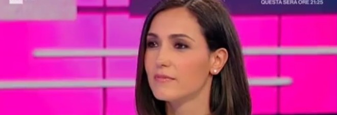 Caterina Balivo bacchetta Francesco Mandelli in diretta: «Sei arrivato in ritardo»