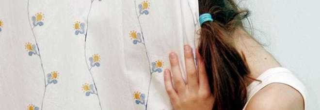 Ragazzina 16enne tenta il suicidio, ora è in coma. Papà arrestato per maltrattamenti