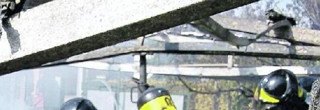 NODO PERSONALE UDINE Mancano all'appello 150 Vigili del fuoco in Friuli Venezia NODO PERSONALE UDINE Mancano all'appello 150 Vigili del fuoco in Friuli Venezia