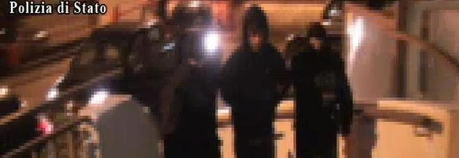 Terrorismo, catturati due fratelli «Lupi solitari ispirati dal Daesh» Trovate armi Terrorismo, catturati due fratelli «Lupi solitari ispirati dal Daesh» Trovate armi