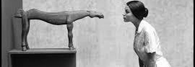 La prima retrospettiva in Italia di Eve Arnold, la prima fotoreporter ammessa alla Magnum di Robert Capa