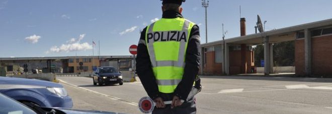 Condannato per droga lasciava l'Italia a bordo del bus: preso al confine Condannato per droga lasciava l'Italia a bordo del bus: preso al confine