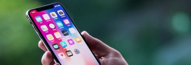 iPhone X, il primo caso di burn-in è capitato a un italiano: ecco cosa è successo iPhone X, il primo caso di burn-in è capitato a un italiano: ecco cosa è successo
