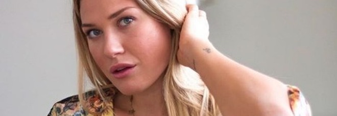 Grande Fratello Vip 2018, Benedetta Mazza rivela: «Per Osvaldo ho fatto lasciato tutto, è stata la mia follia d'amore» Grande Fratello Vip 2018, Benedetta Mazza rivela: «Per Osvaldo ho fatto lasciato tutto, è stata la mia follia d'amore»