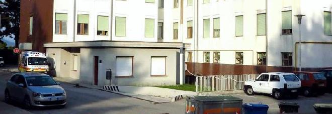 Controllo dei Nas in ospedale, sporcizia e insetti negli scantinati Controllo dei Nas in ospedale, sporcizia e insetti negli scantinati