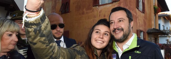 Salvini: «Non passo per scemo: in quel Cdm Conte leggeva e Di Maio scriveva» Salvini: «Non passo per scemo: in quel Cdm Conte leggeva e Di Maio scriveva»