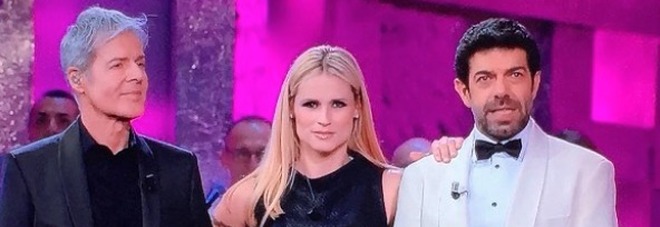 Sanremo 2018, record nella serata dei duetti: mai così bene dal '99 Sanremo 2018, record nella serata dei duetti: mai così bene dal '99