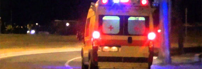Coniugi fulminati da malore
​uno dopo l'altro:
trovati morti dal figlio