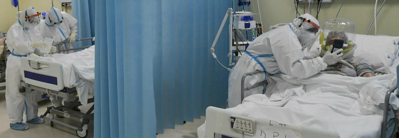 Sono No vax 7 ricoverati su 10 nelle terapie intensive. Boom di bambini in ospedale: +96% (la metà ha i genitori non immunizzati)