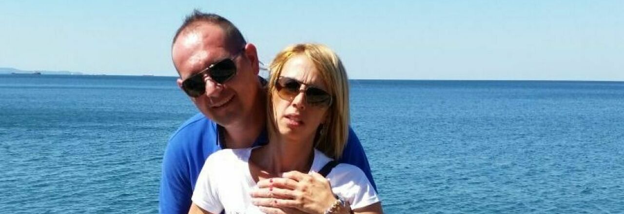 Vicenza, donna di 42 anni uccisa in strada a colpi di pistola dall'ex compagno: l'uomo è in fuga