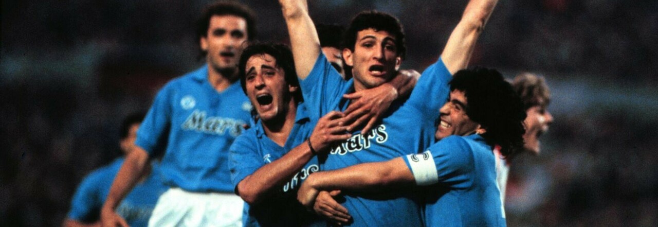 Ferrara dopo il gol segnato nella finale di Coppa Uefa a Stoccarda il 17 maggio 1989
