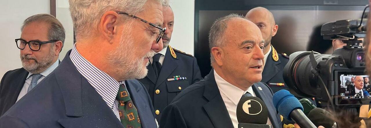 Napoli Attacchi Hacker Al Ministero Della Giustizia Rubati Atti Di