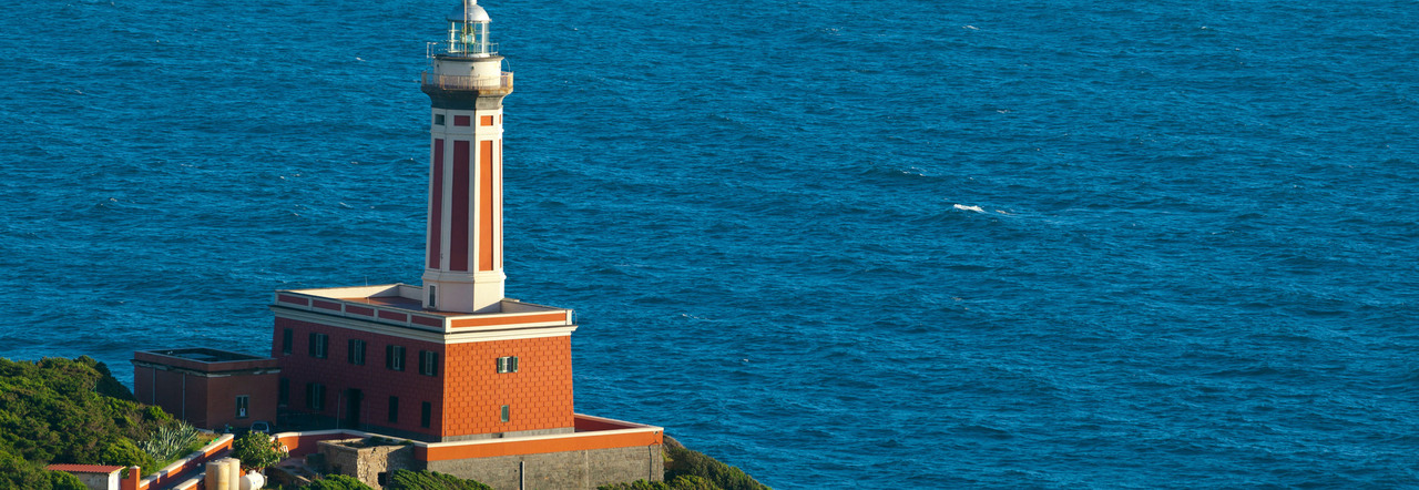 Capri, il faro di Punta Carena eletto tra i più spettacolari d'Europa: tre siti italiani in top 20