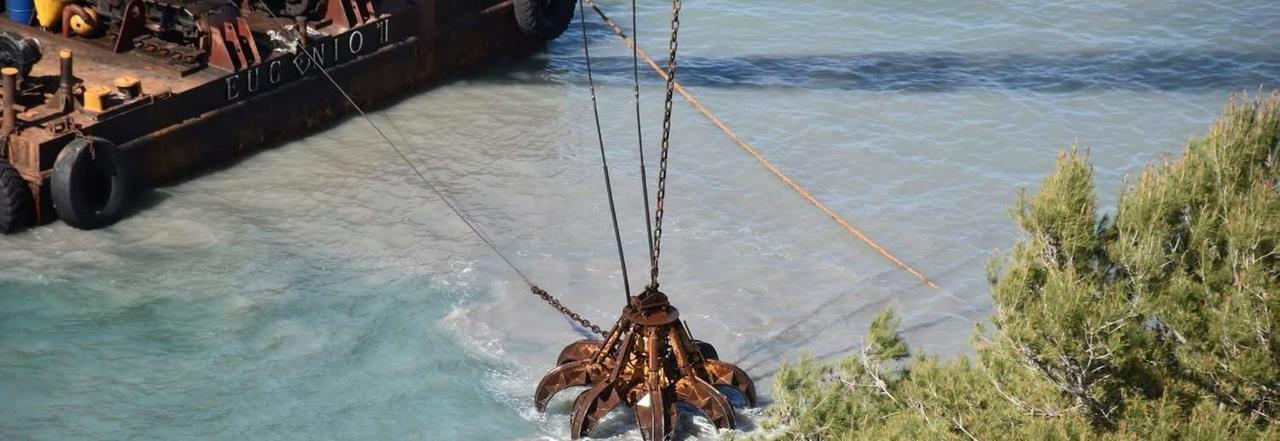 Agropoli, lavori alla Baia di San Francesco: «Danneggiato il fondale»
