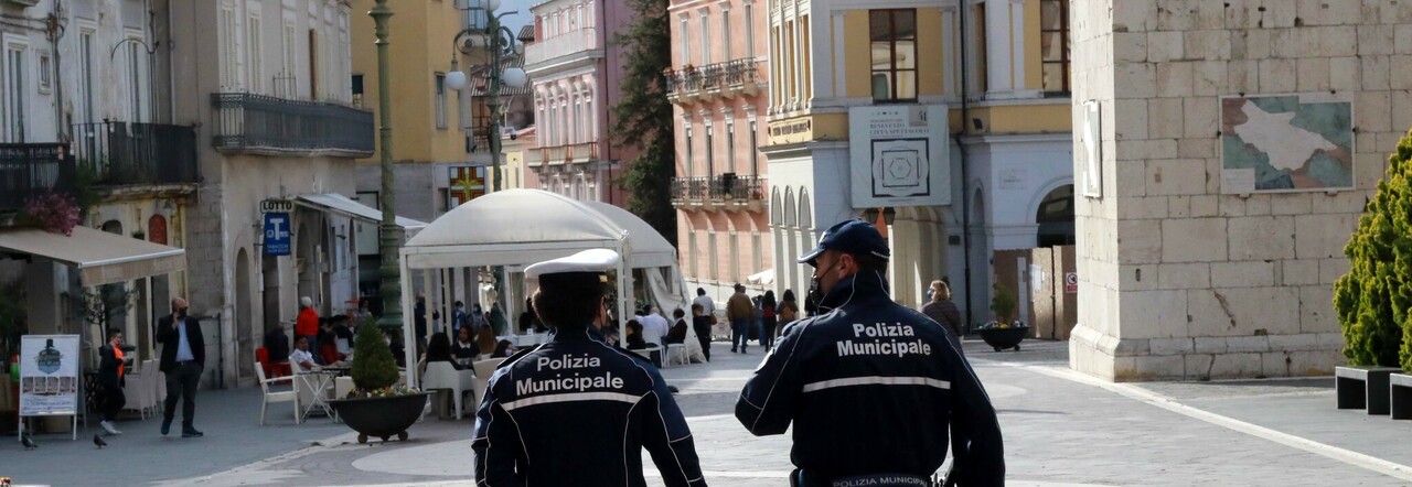Il luogo dell'accoltellamento tra via Guidi e via Meomartini