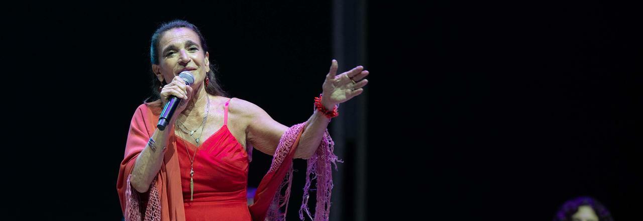 Lina Sastri all'Arena Flegrea per Le Vesuviane