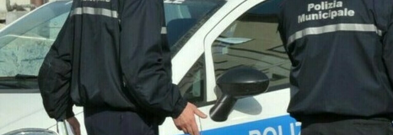 Arzano, guida senza patente e assicurazioni scadute: scattano sequestri e denunce Arzano, guida senza patente e assicurazioni scadute: scattano sequestri e denunce