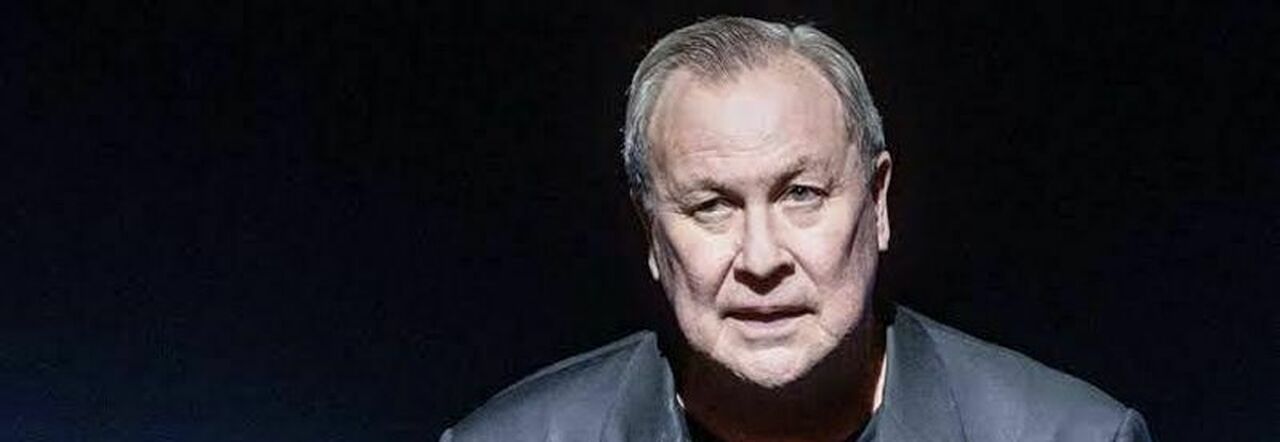 Morto Bob Wilson, il regista aveva 83 anni: il teatro come opera d’arte totale