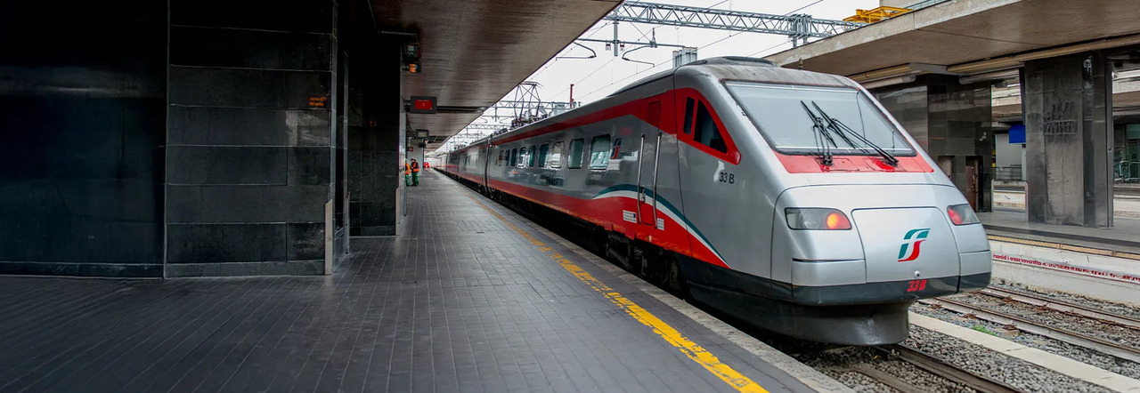 Stop ai Frecciargento, InterCity a singhiozzo: un mese (dal 6 agosto al 6 settembre) con binari ko per potenziare la Orte-Falconara