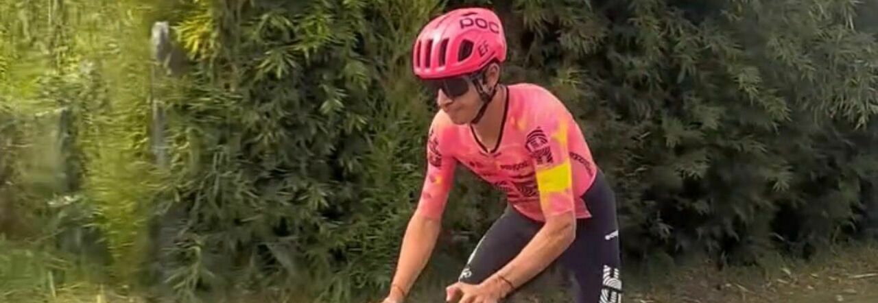 Napoli, 2mila euro falsi sotto lo sterzo di una Porsche: arrestati ciclista professionista