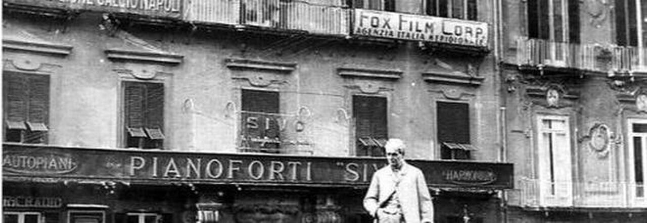 Il palazzo di Piazza Carità dove venne decisa la nascita dell'Ac Napoli nell'agosto 1926 Il palazzo di Piazza Carità dove venne decisa la nascita dell'Ac Napoli nell'agosto 1926