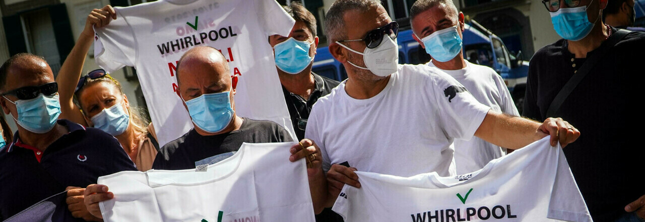 La protesta degli operai Whirlpool
