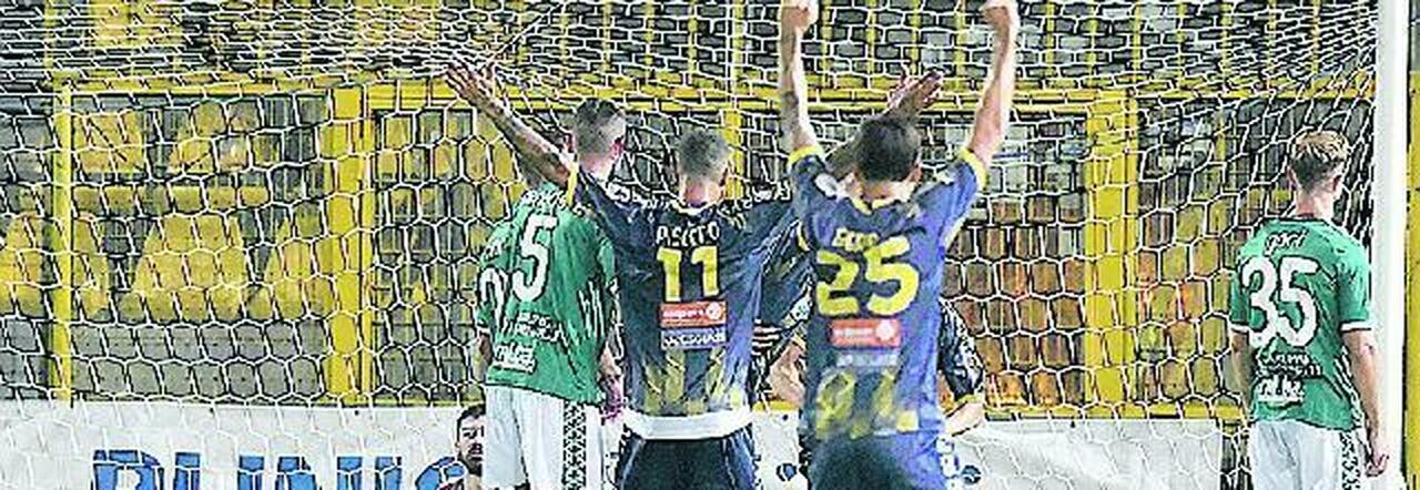 Juve Stabia, prove di fuga: la difesa impenetrabile l'arma in più di Pagliuca