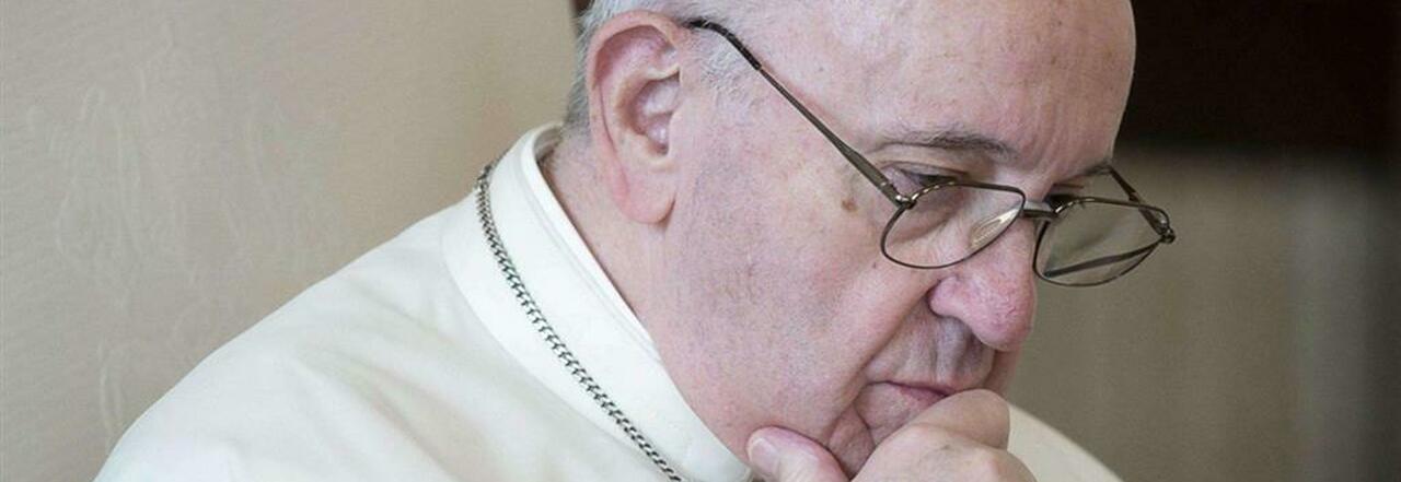 Abusi, prosegue la purga del Papa su chi ha insabbiato le denunce: 6 vescovi sono già saltati