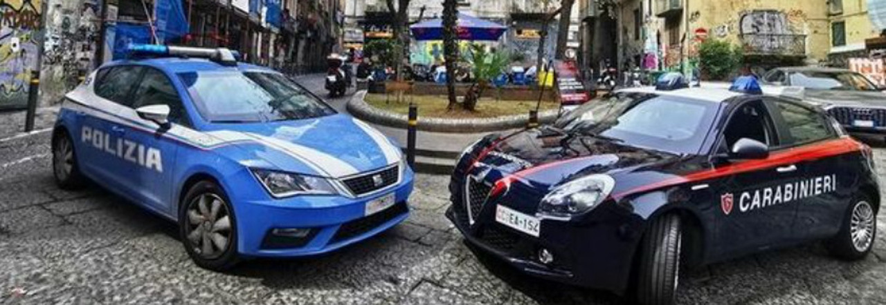 Blitz di polizia e carabinieri nei Quartieri spagnoli