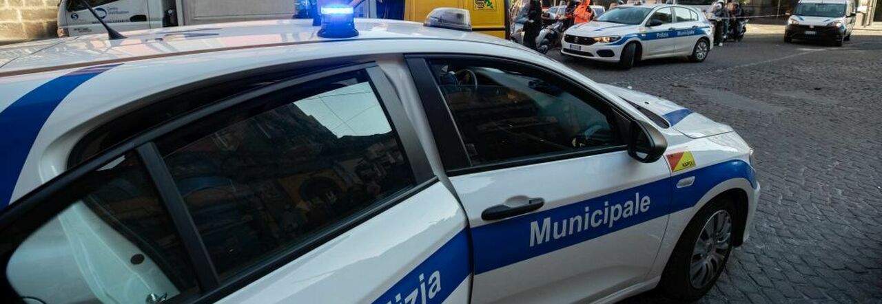 Napoli, incidente mortale a Fuorigrotta: muore una coppia di ventenni