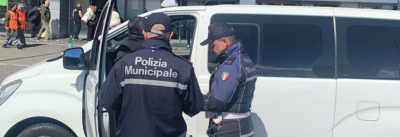 Napoli, polizia soccorre neonata con una crisi epilettica