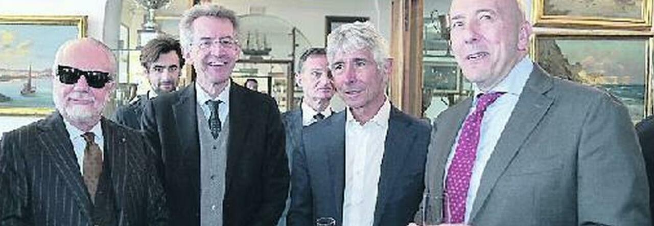 Il ministro Andrea Abodi a cena con Manfredi e De Laurentiis
