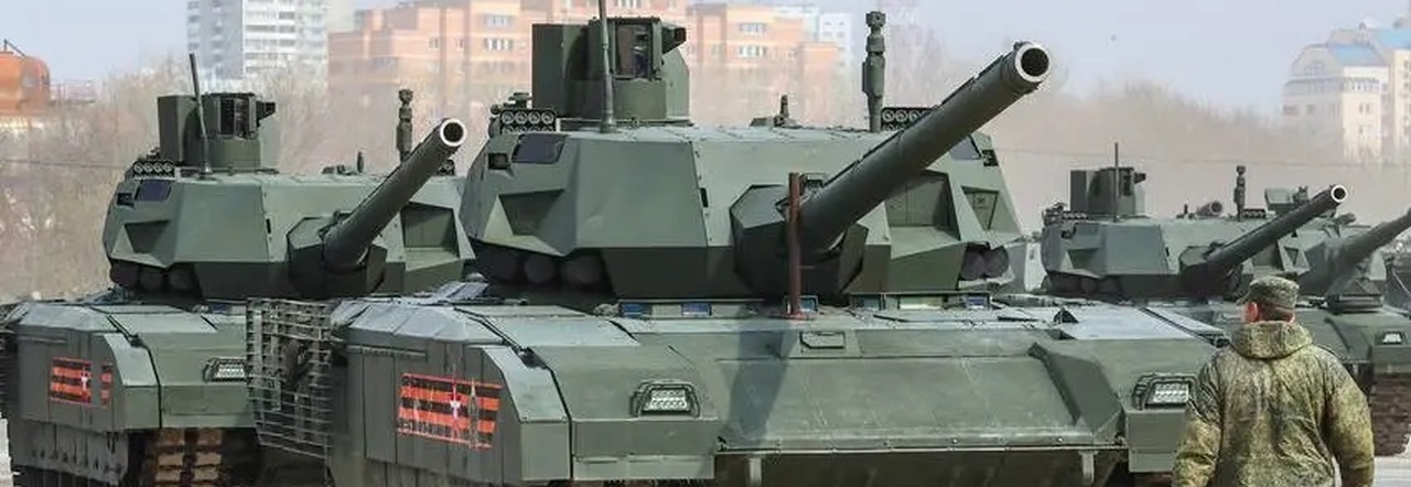 Carro armato T-14, Mosca schiera la super arma invisibile in prima linea: «Può distruggere una città in pochi minuti»
