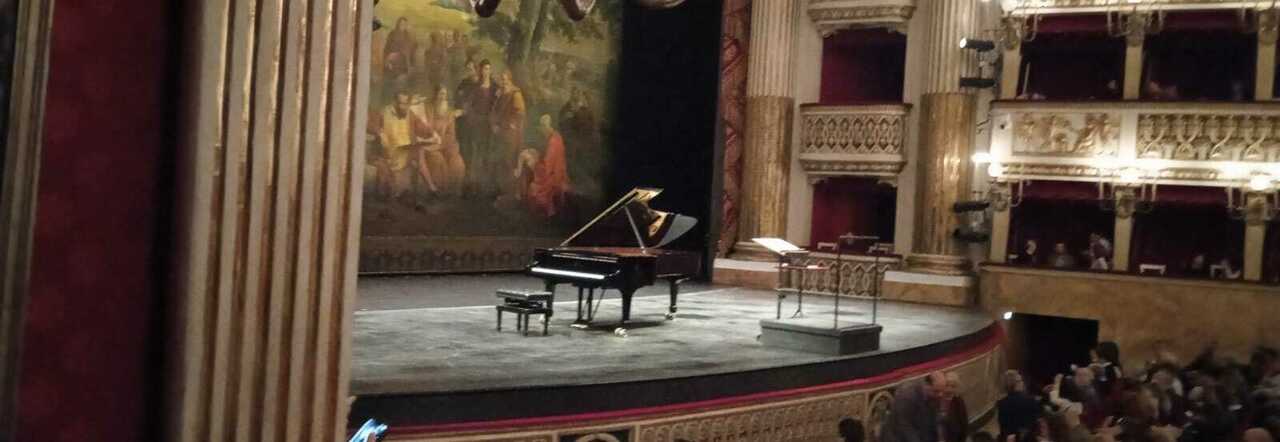 Teatro San Carlo senza orchestra per lo sciopero