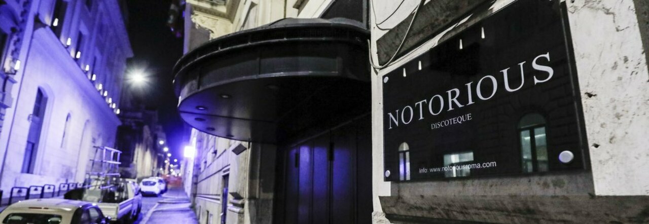 Roma, chiusa la discoteca Notorius: troppe persone in pista