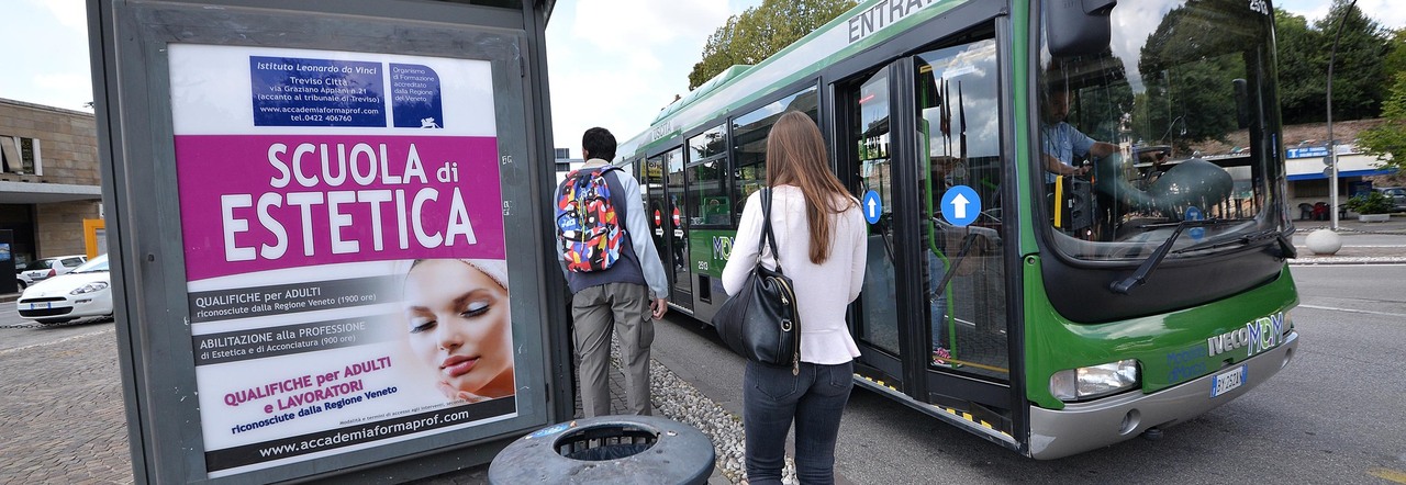 Bus rincari su biglietti e abbonamenti. Una corsa passa da 1 5 a 2