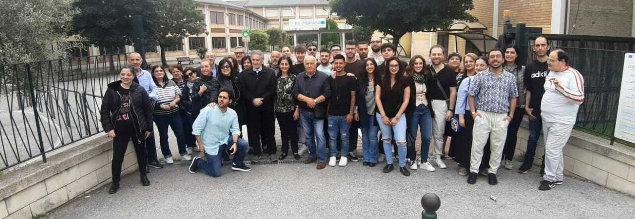 La foto di gruppo all'Imbriani