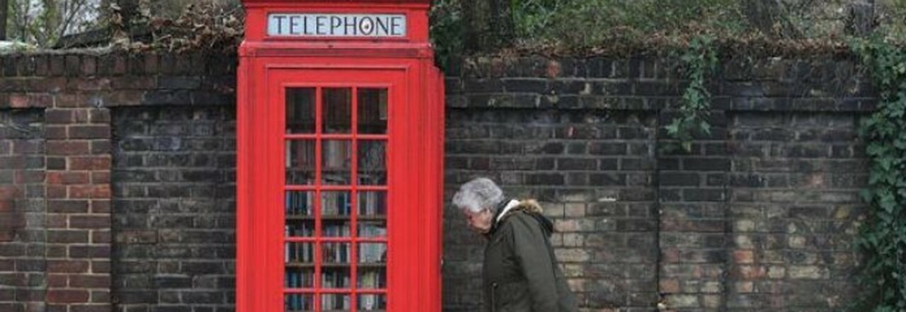 Nel Regno Unito tornano le cabine telefoniche rosse: così salvano vite umane