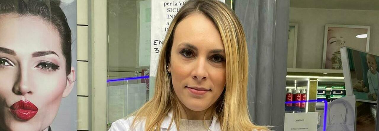 No vax, sputi e insulti alla farmacista a Roma: un'aggressione ogni due giorni