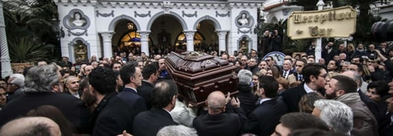 I funerali del boss delle cerimonie