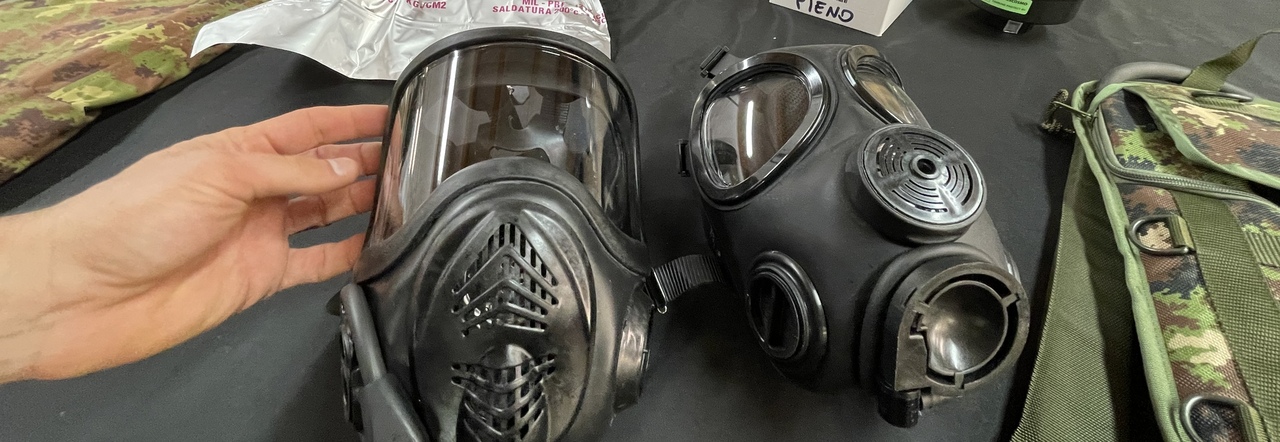 Rischio guerra nucleare, maschere e divise si producono ad Aprilia: proteggono da attacchi chimici e batteriologici