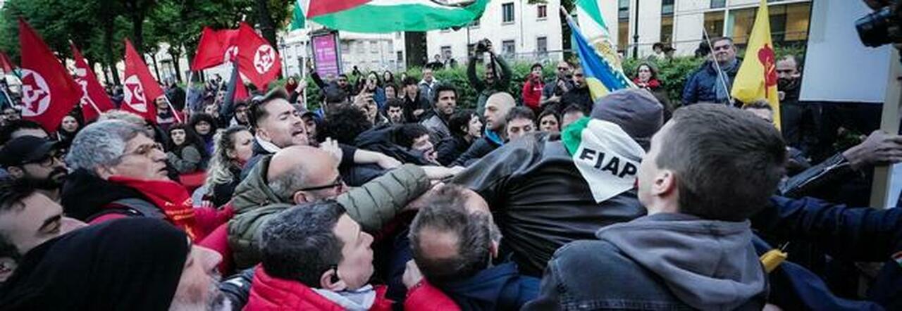 25 aprile tra polemiche e rischio di scontri: strade blindate a Roma e a Torino. Anche Salvini in piazza