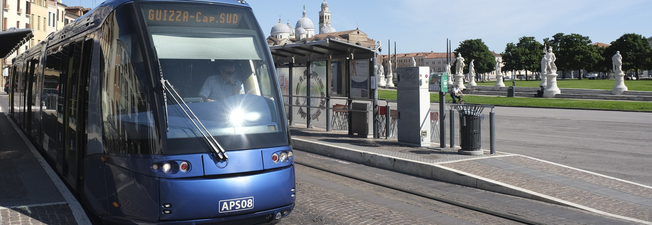 Contratto con Alstom: 116 milioni per 26 carrozze del tram Sir2