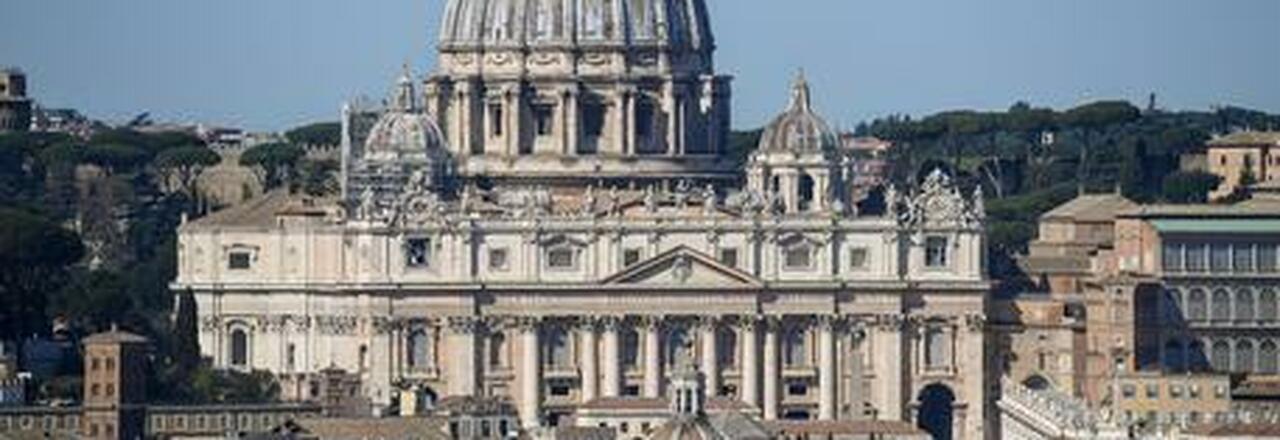 Ma Dio è uomo o donna? Il politically correct entra in Vaticano: disputa sull'asterisco