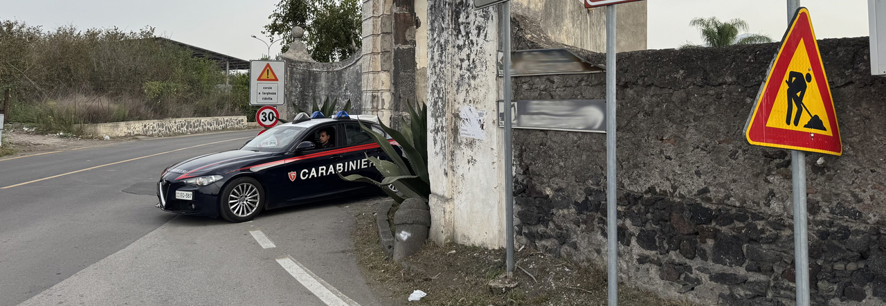 Blitz dei carabinieri a Poggiomarino