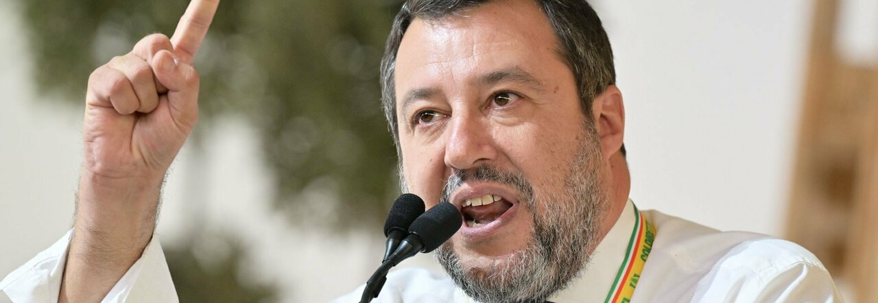 Salvini: «Jihadisti tra gli immigrati e i giudici liberano i violenti. Ora controlli sulle moschee»