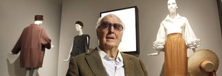 Morto Givenchy, aveva 91 anni: tra le sue muse Audrey Hepburn Morto Givenchy, aveva 91 anni: tra le sue muse Audrey Hepburn